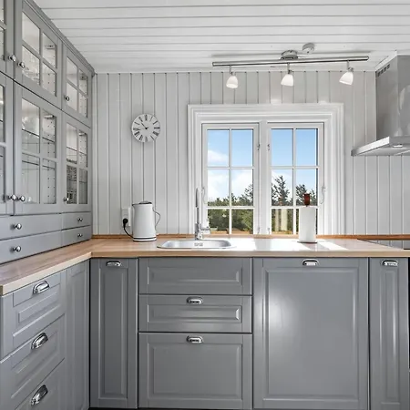 Ferienhaus Erikke - 300m From The Sea By Interhome