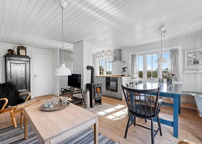 Сasa de vacaciones Erikke - 300m From The Sea By Interhome